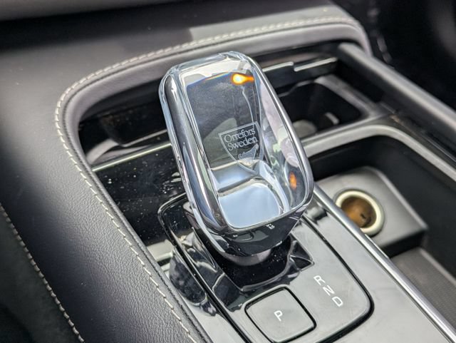 Certified 2025 Volvo XC90 T8 Ultra w/ Protection Package Premier AWD/4WD image 20