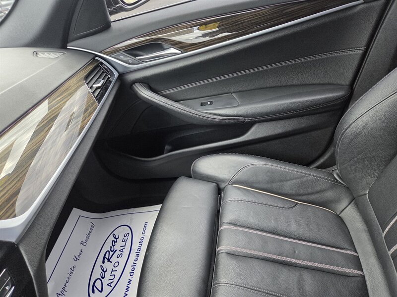 Used 2020 BMW 530i xDrive w/ Convenience Package AWD/4WD image 22