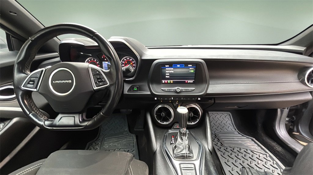 Used 2020 Chevrolet Camaro LT image 11