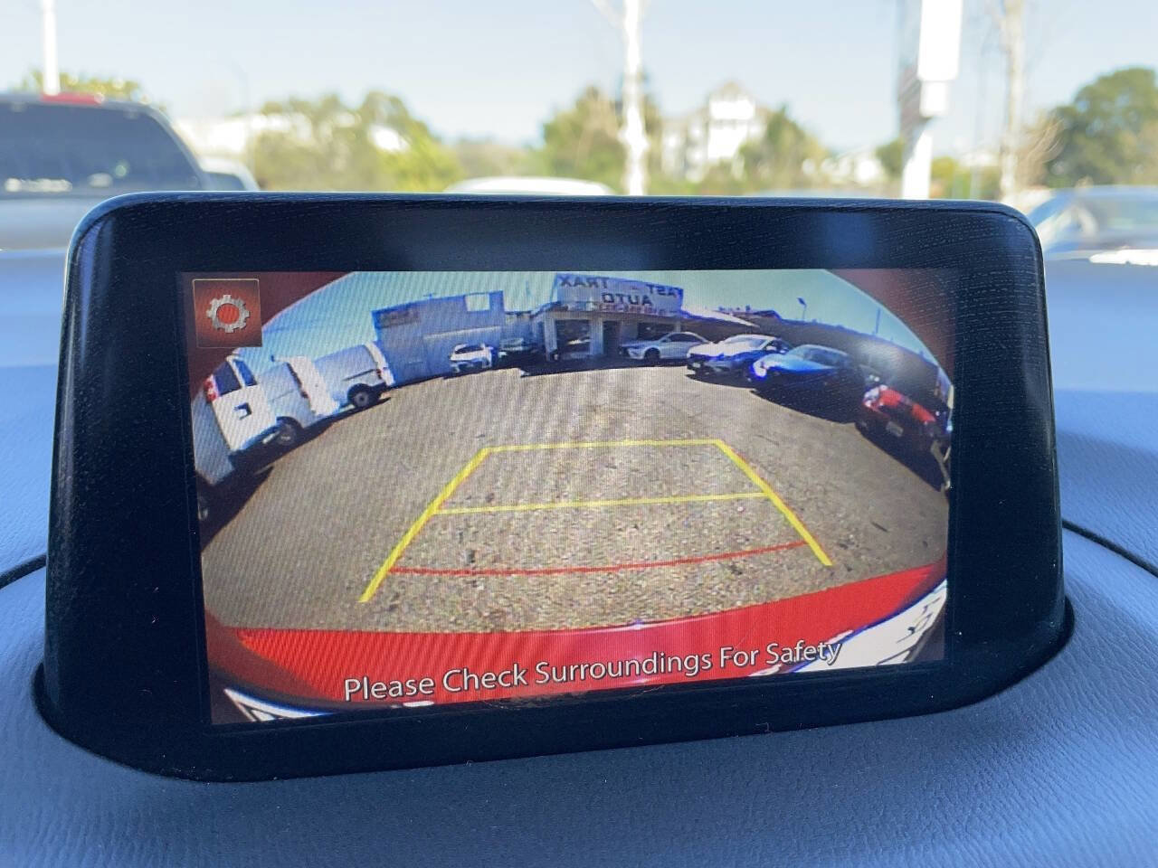 Used 2017 MAZDA MAZDA3 Grand Touring image 21