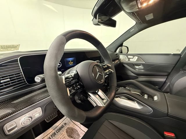 Used 2025 Mercedes-Benz GLS 63 AMG 4MATIC image 6