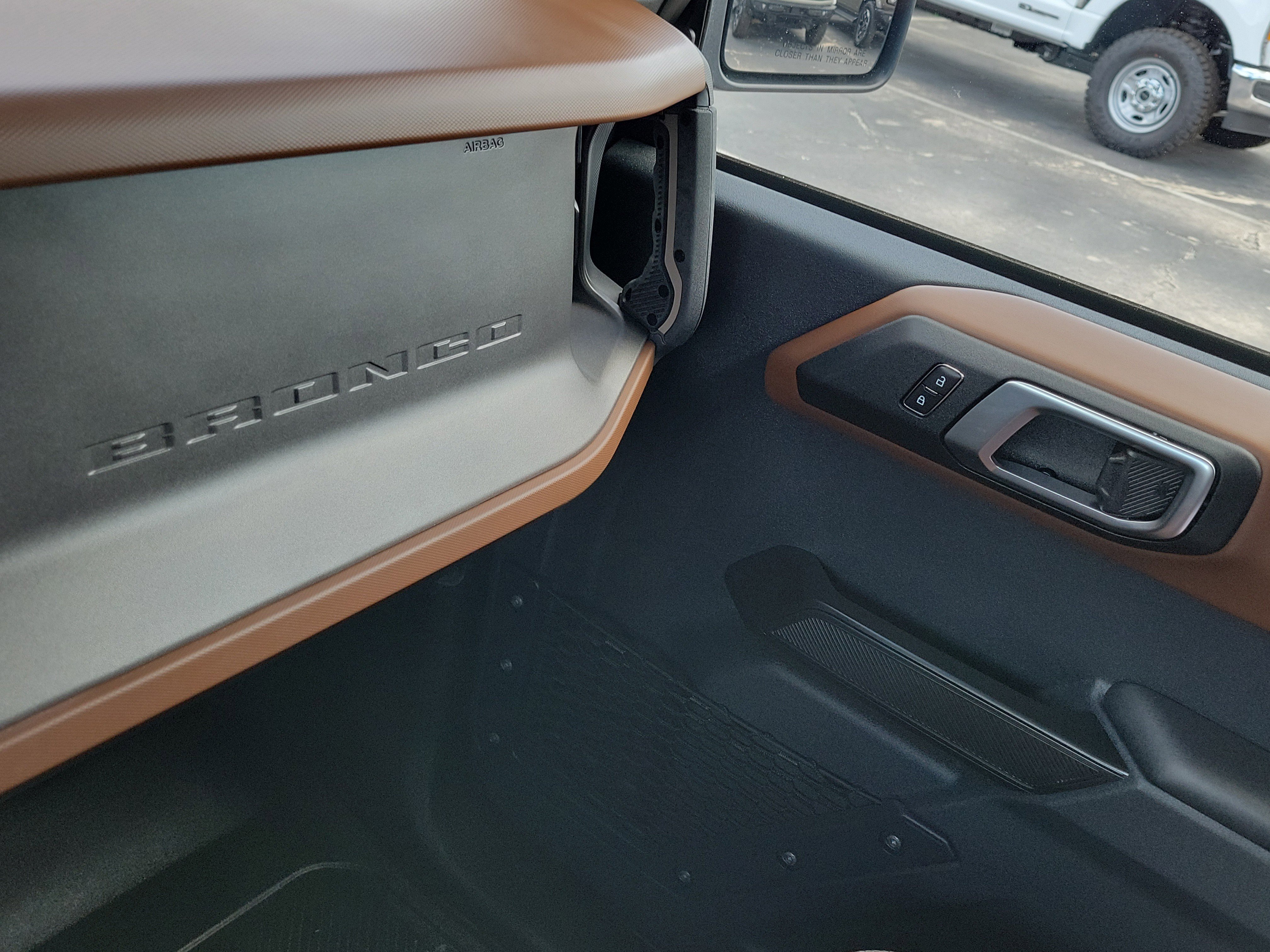 Certified 2024 Ford Bronco Outer Banks AWD/4WD image 28