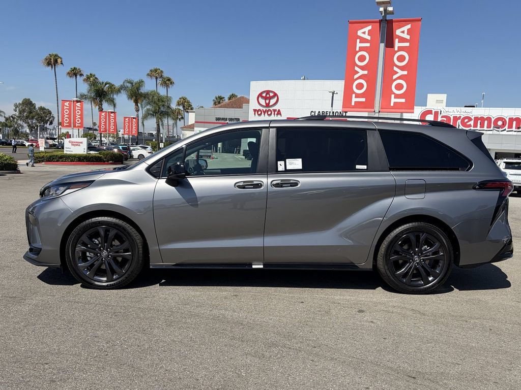 Certified 2026 Toyota Sienna XSE FWD image 44