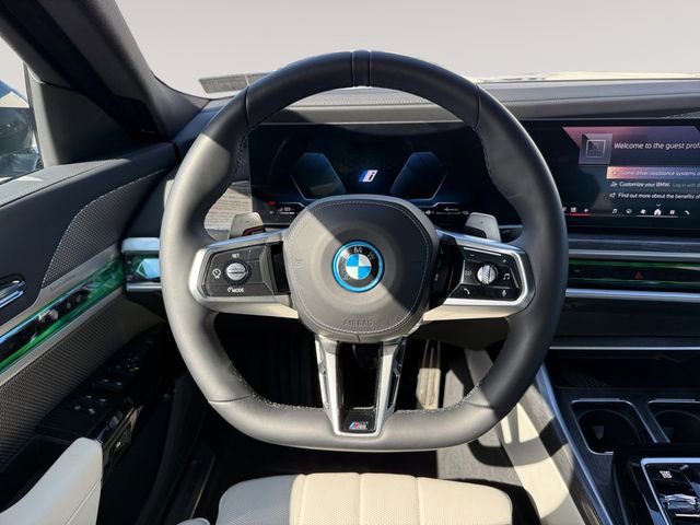 Certified 2026 BMW 750e xDrive image 12