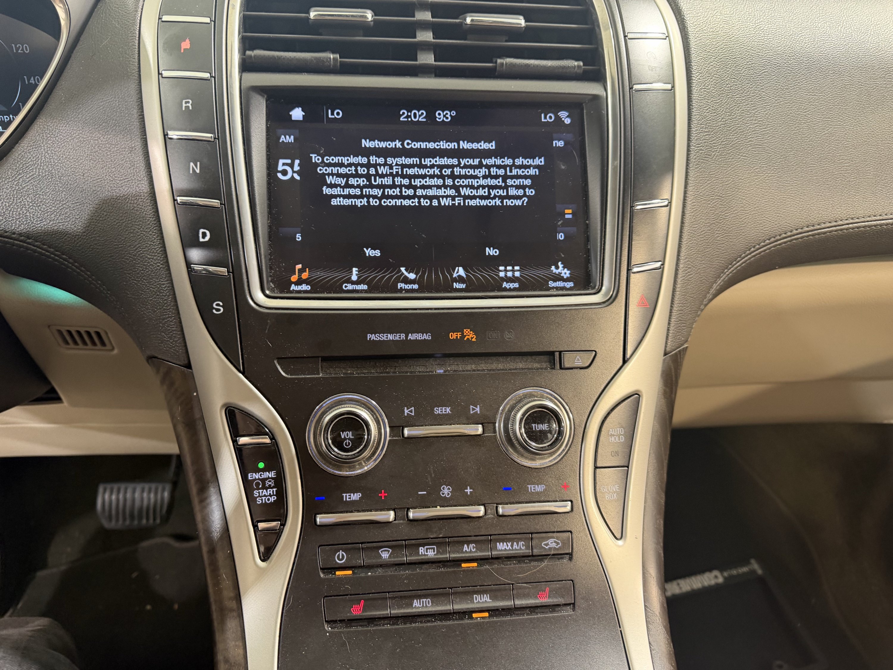 Used 2019 Lincoln Nautilus Select FWD image 18