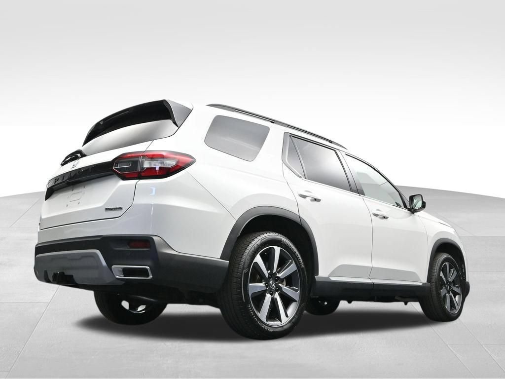 Used 2025 Honda Pilot Touring image 40