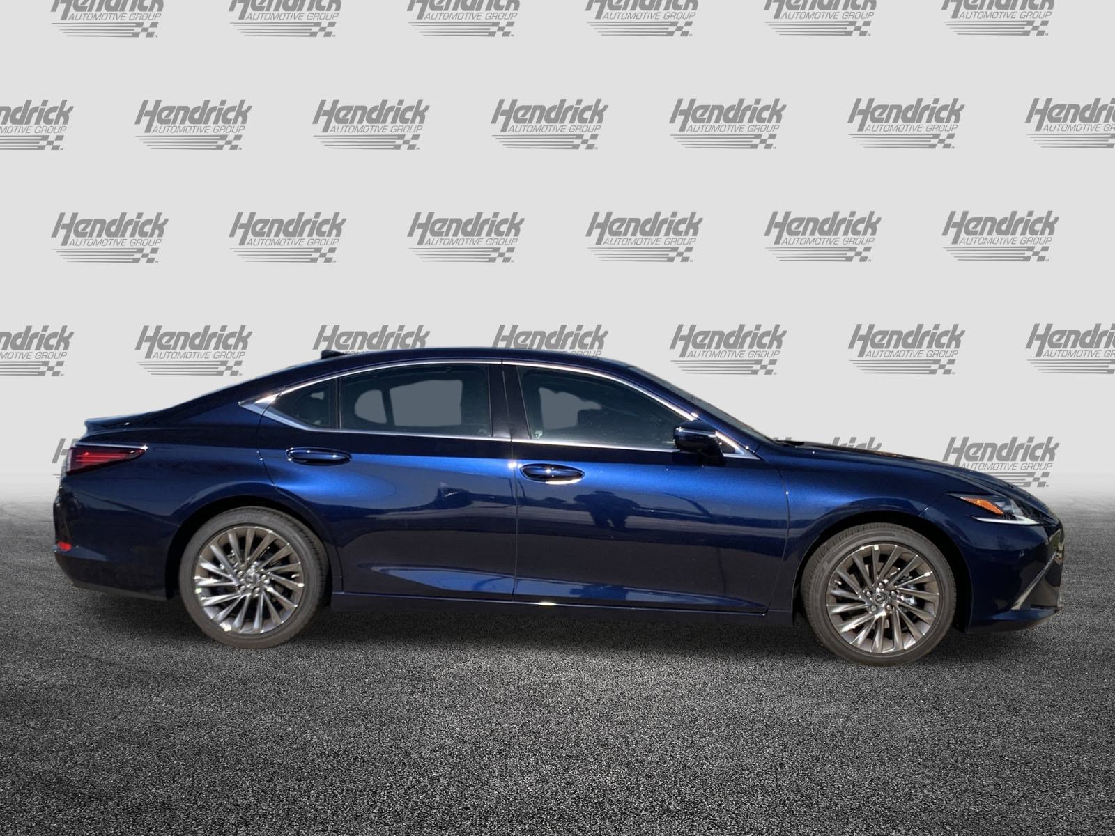 Used 2025 Lexus ES 350 Ultra Luxury image 11