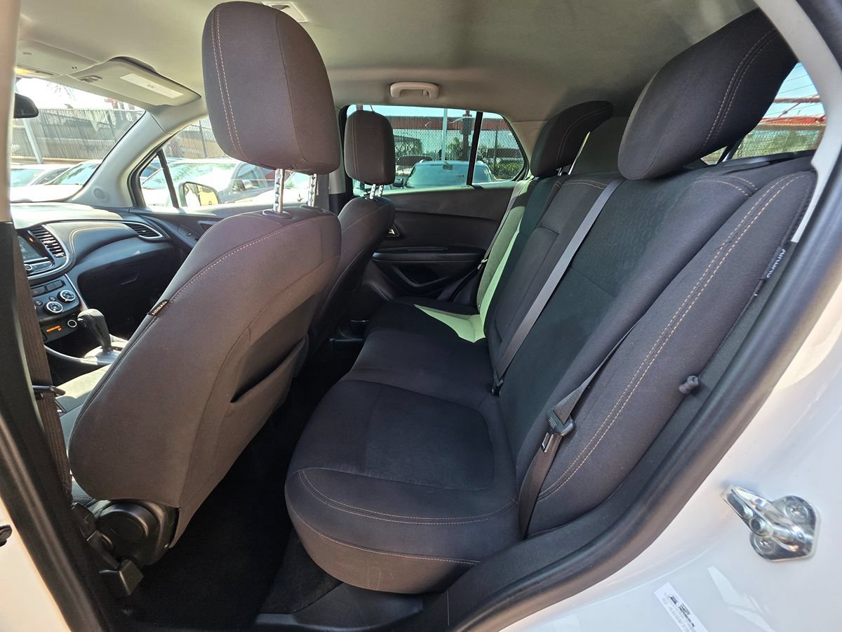 Used 2017 Chevrolet Trax LS FWD image 23