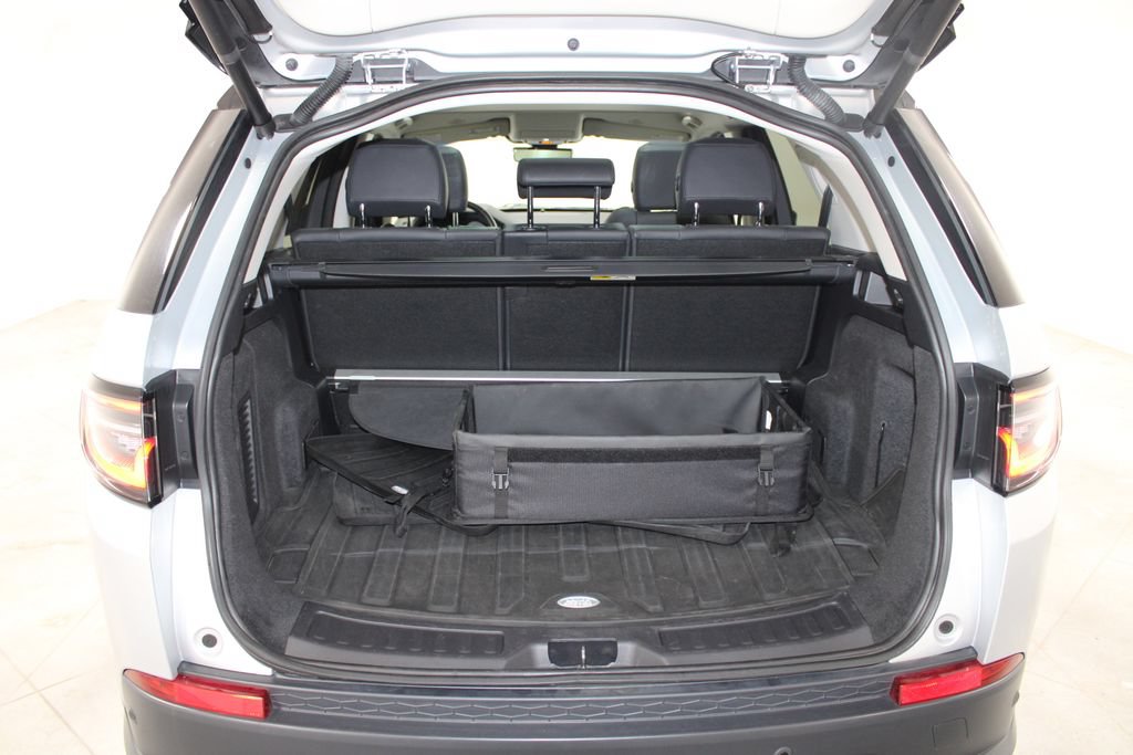 Used 2021 Land Rover Discovery Sport SE AWD/4WD image 16