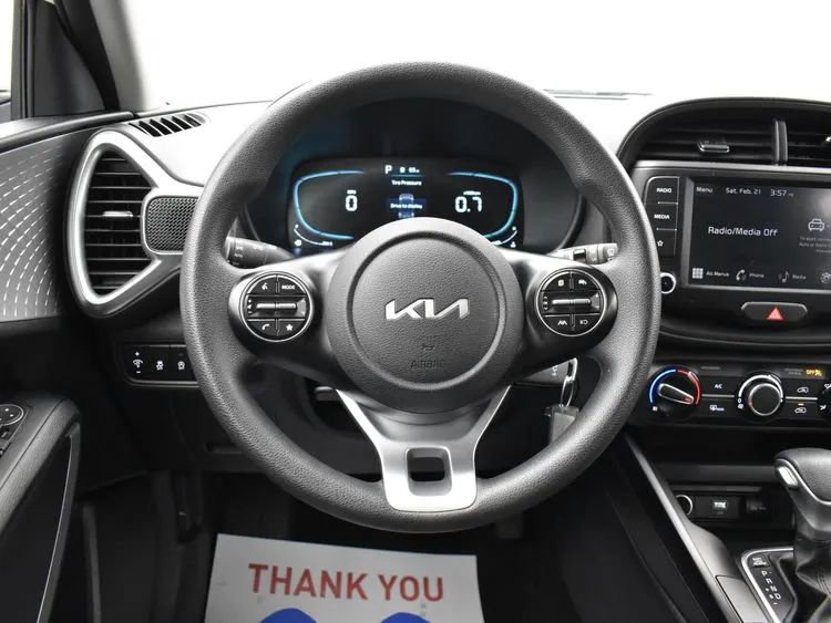 Used 2025 Kia Soul LX w/ LX Technology Package image 20