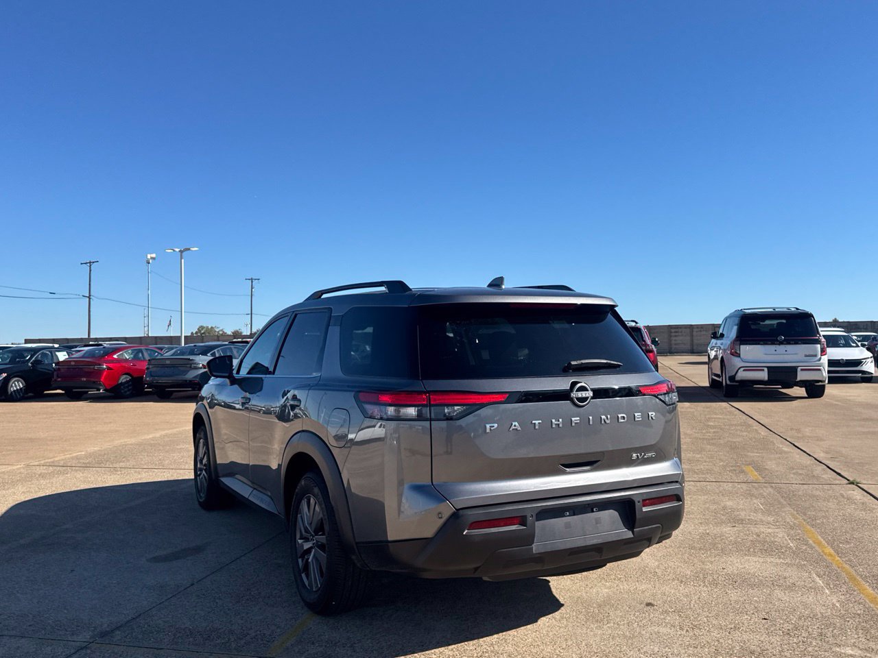 Certified 2024 Nissan Pathfinder SV w/ Cargo Package AWD/4WD image 17