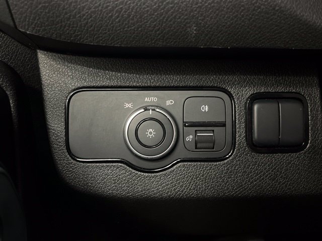 Used 2025 Mercedes-Benz Sprinter 2500 image 19