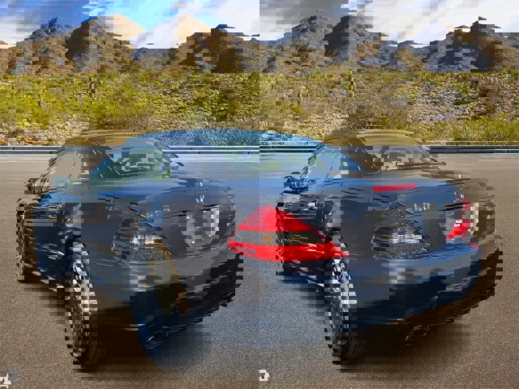 Used 2009 Mercedes-Benz SL 550 image 3