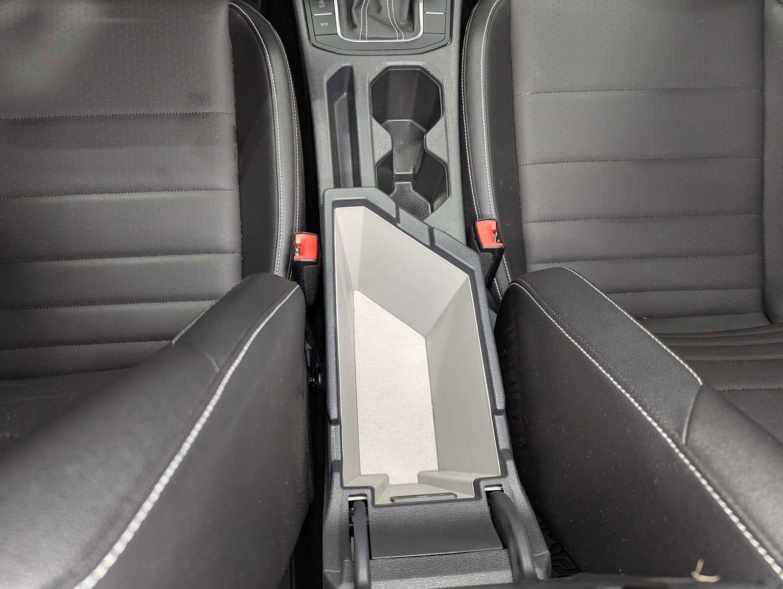 Used 2024 Volkswagen Jetta SE image 20