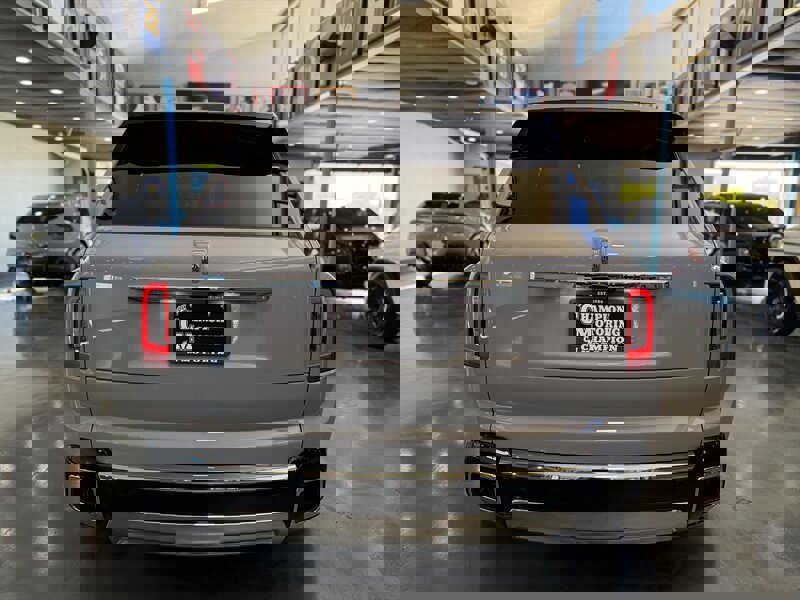 Used 2025 Rolls-Royce Cullinan image 7