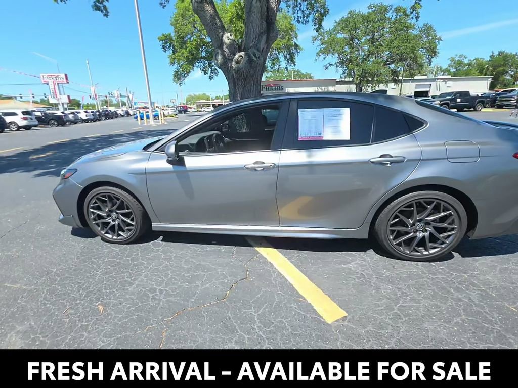 Used 2025 Toyota Camry XSE image 3