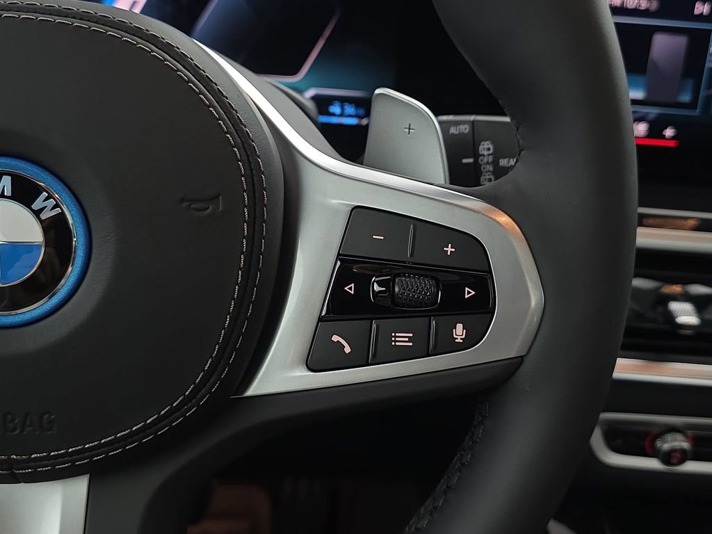 New 2026 BMW X5 xDrive50e image 18