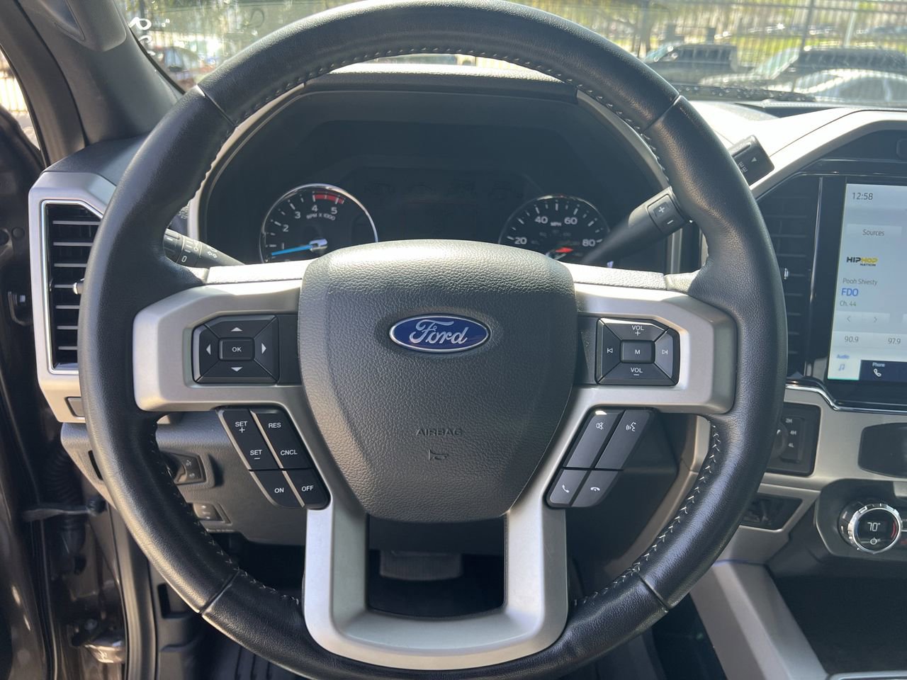 Used 2022 Ford F250 Lariat w/ Tremor Off-Road Package image 10