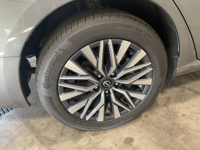 Used 2023 Nissan Altima 2.5 SV AWD/4WD image 7