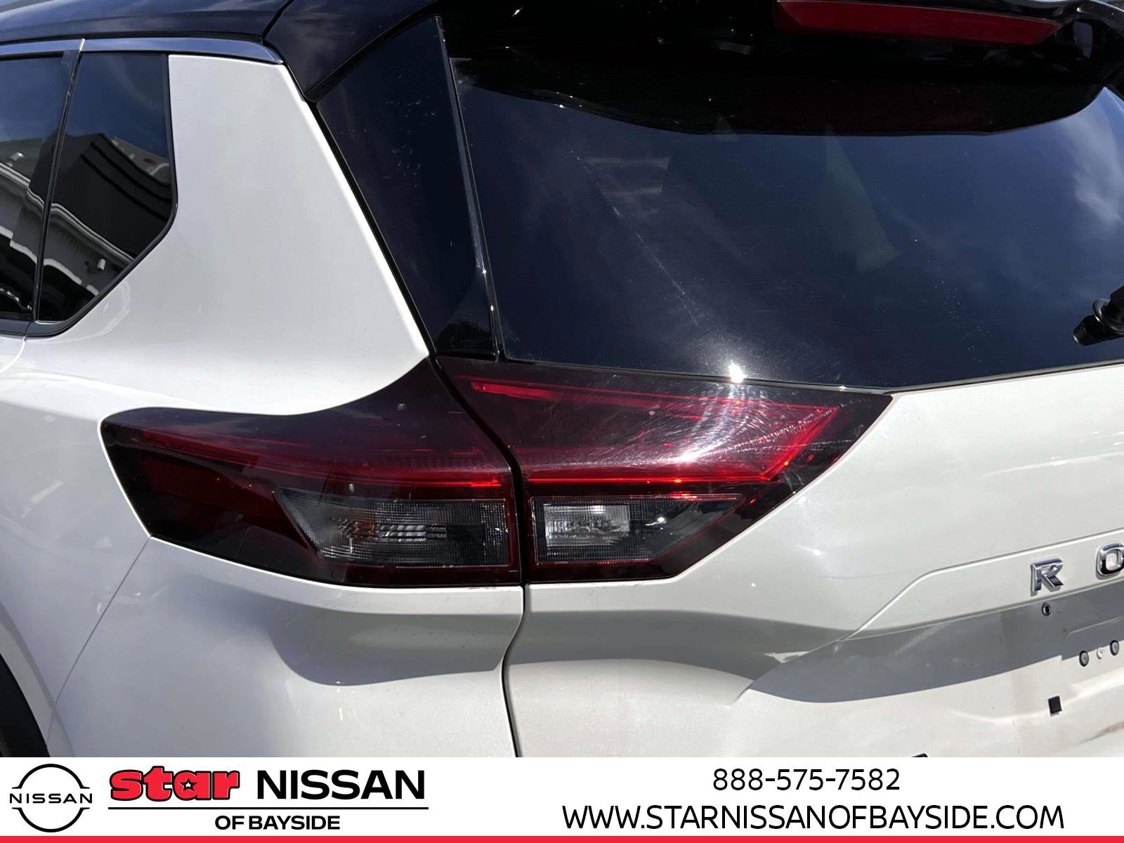 Used 2023 Nissan Rogue SL image 9