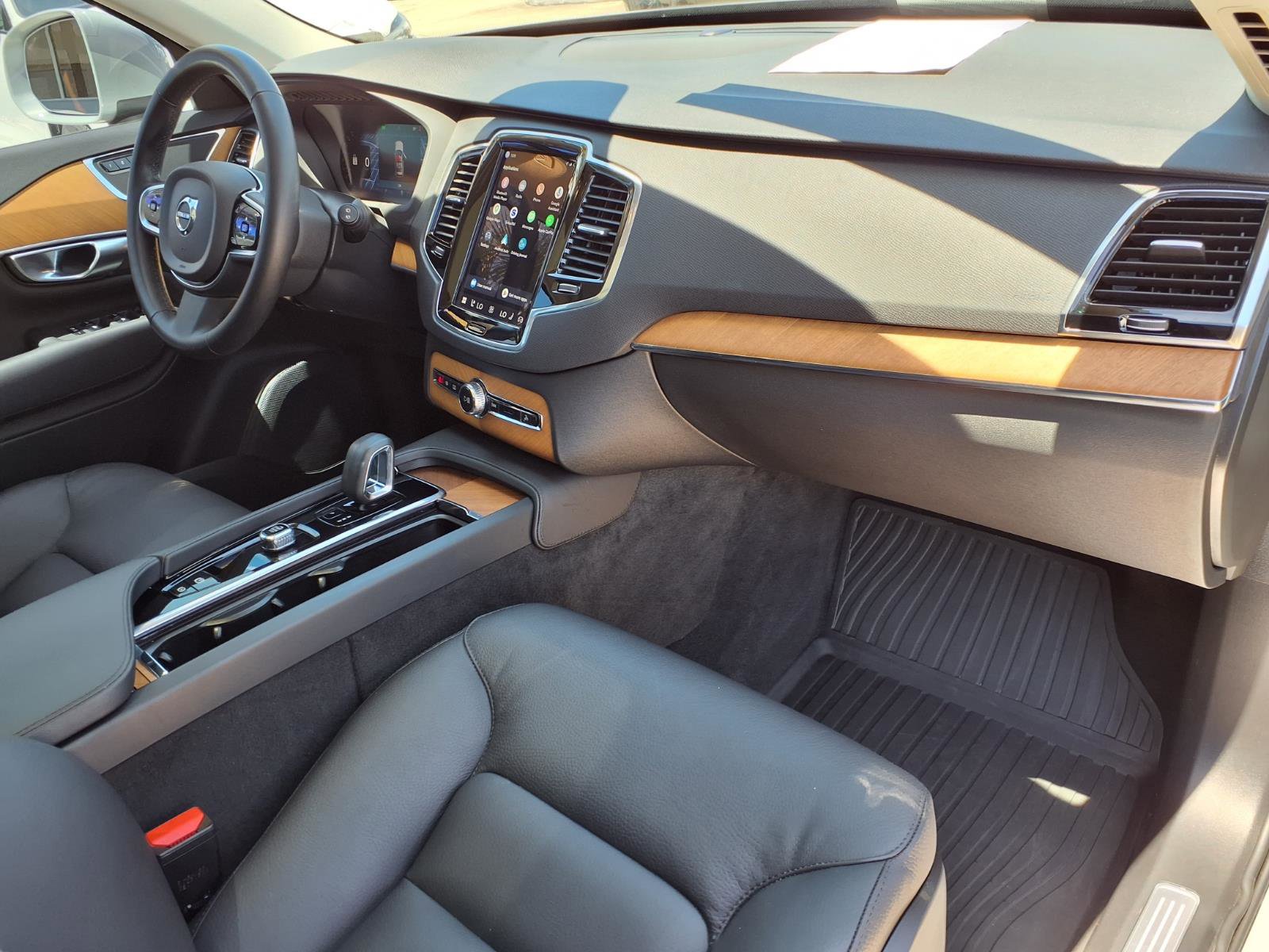 Certified 2024 Volvo XC90 B6 Plus AWD/4WD image 10
