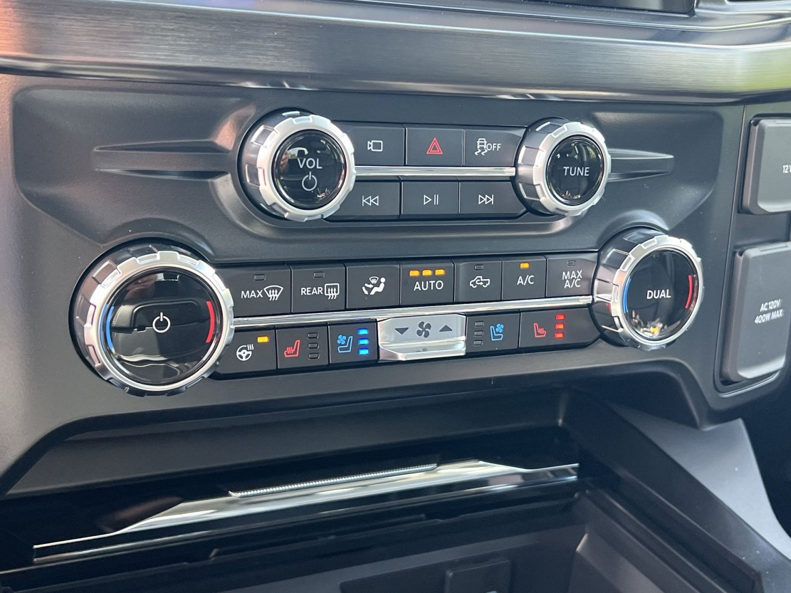 New 2026 Ford F350 Lariat AWD/4WD image 21