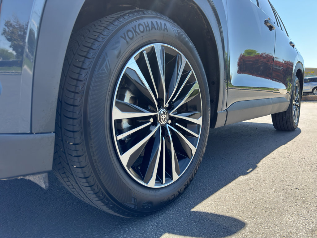 Used 2026 Toyota Grand Highlander AWD Hybrid image 22