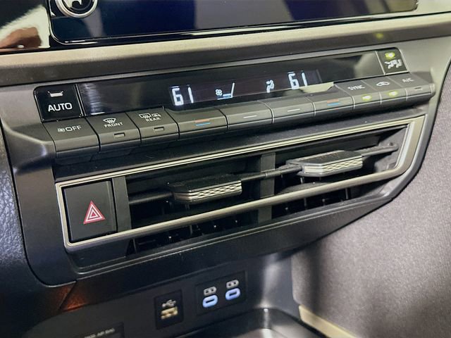 Certified 2025 Toyota Camry LE image 18