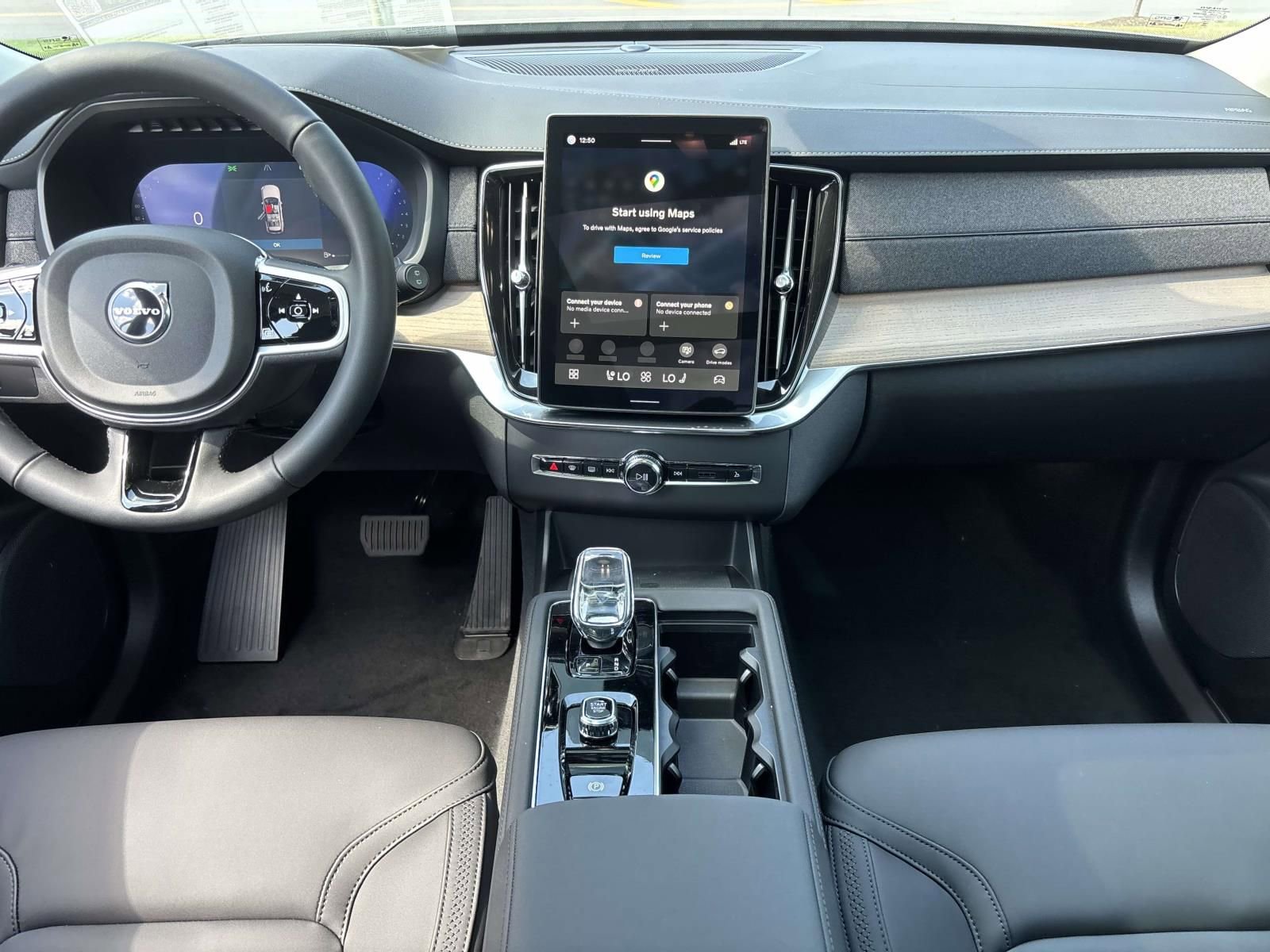 New 2026 Volvo XC90 B6 Plus w/ Protection Package Premier image 29