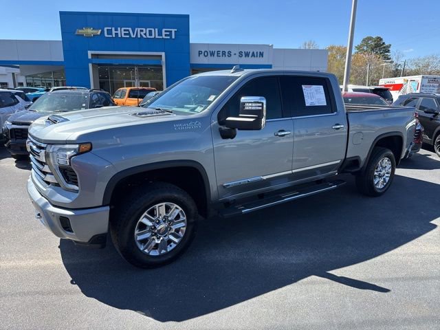 Used 2024 Chevrolet Silverado 2500 High Country w/ Technology Package image 1