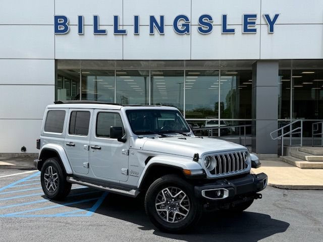 Used 2024 Jeep Wrangler Unlimited Sahara AWD/4WD image 17