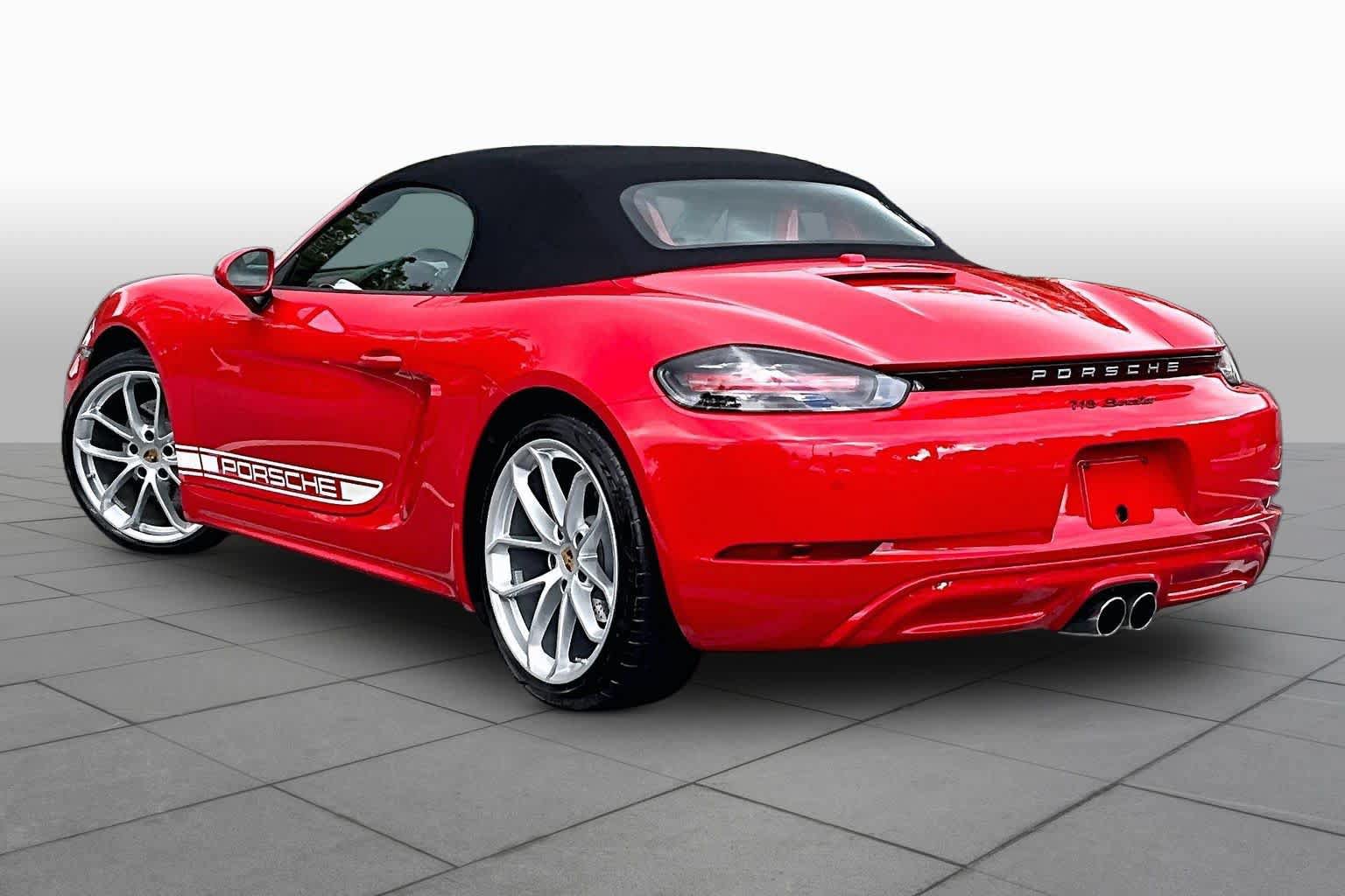 Used 2024 Porsche 718 Boxster RWD image 10