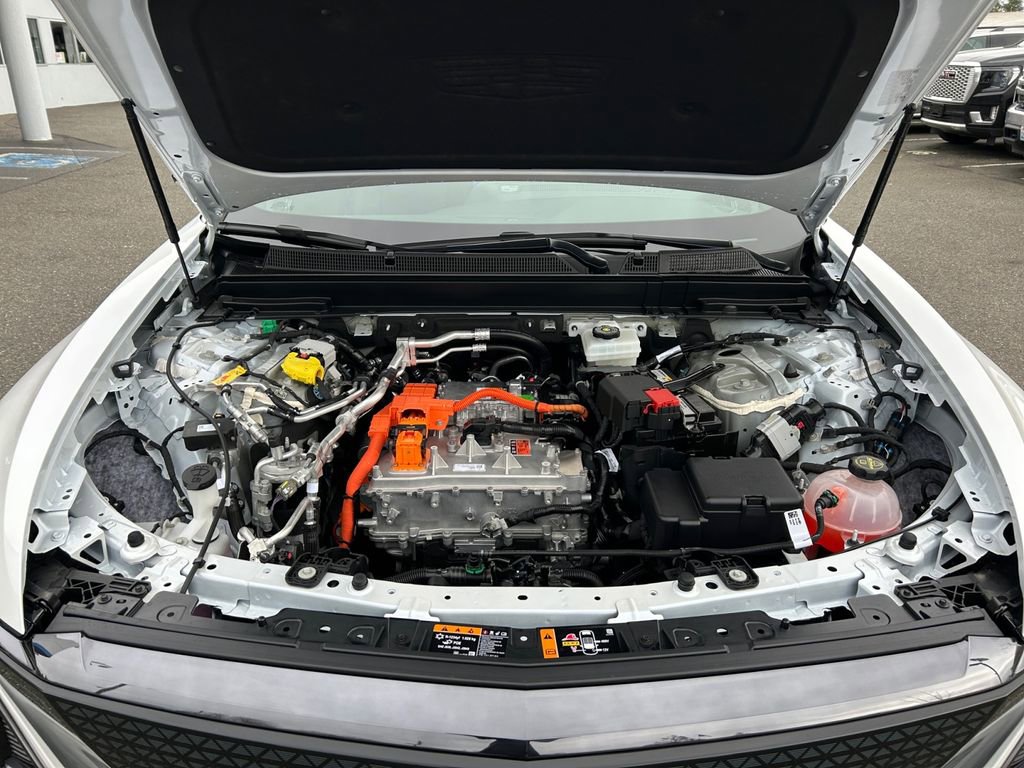 Used 2025 Cadillac Lyriq Sport image 29