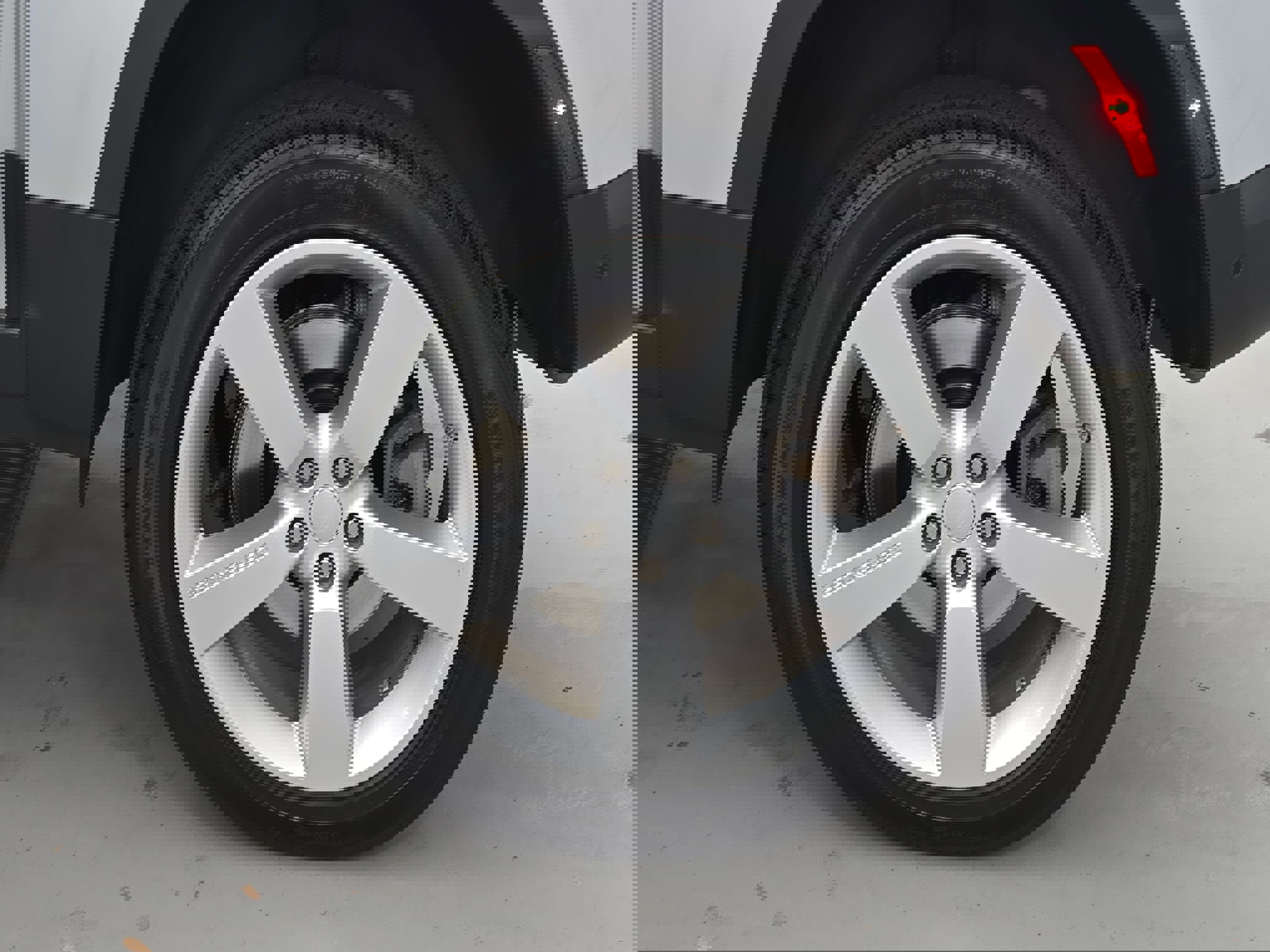 Certified 2021 Land Rover Defender 90 First Edition image 33