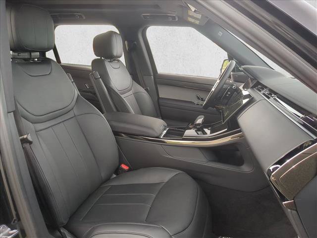 Used 2025 Land Rover Range Rover Sport SE AWD/4WD image 27