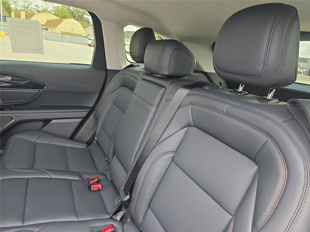 New 2026 Lincoln Nautilus Premier w/ Equipment Group 102A AWD/4WD image 10
