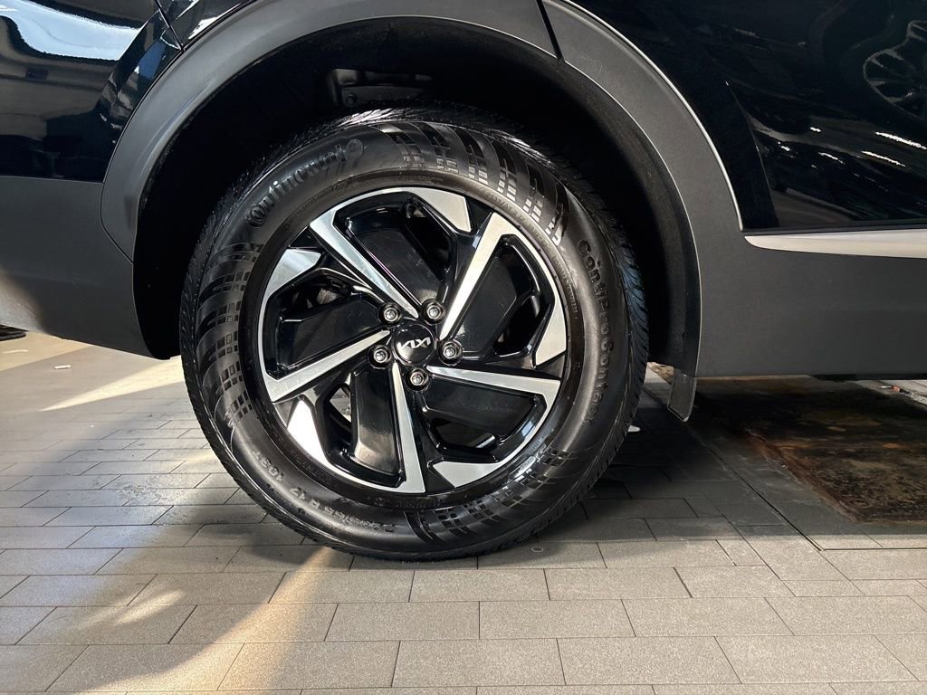 Certified 2024 Kia Sportage LX image 24
