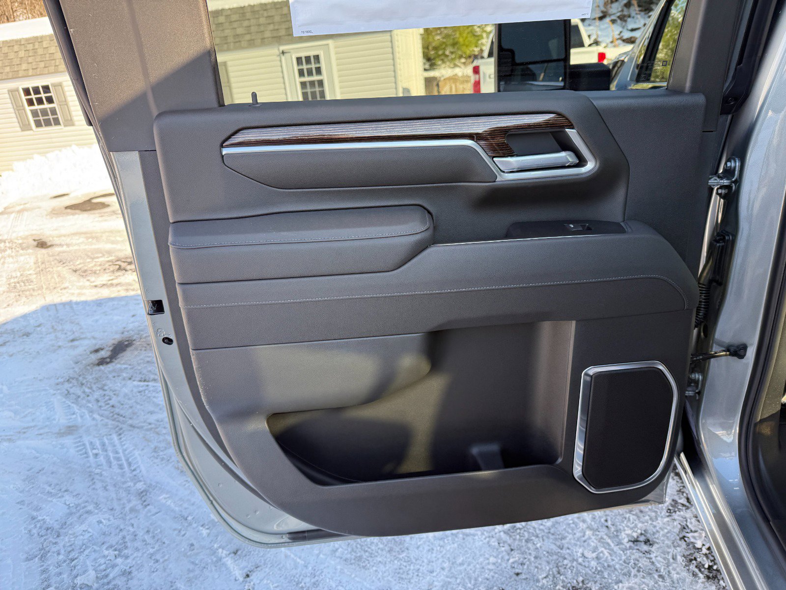 New 2026 GMC Sierra 3500 SLE w/ Preferred Package image 17