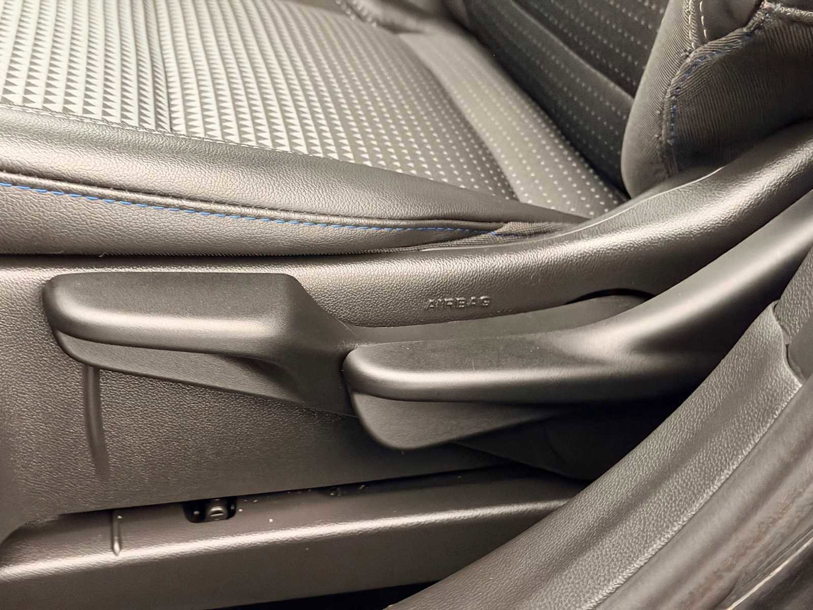 Used 2024 Chevrolet Trax LT image 18