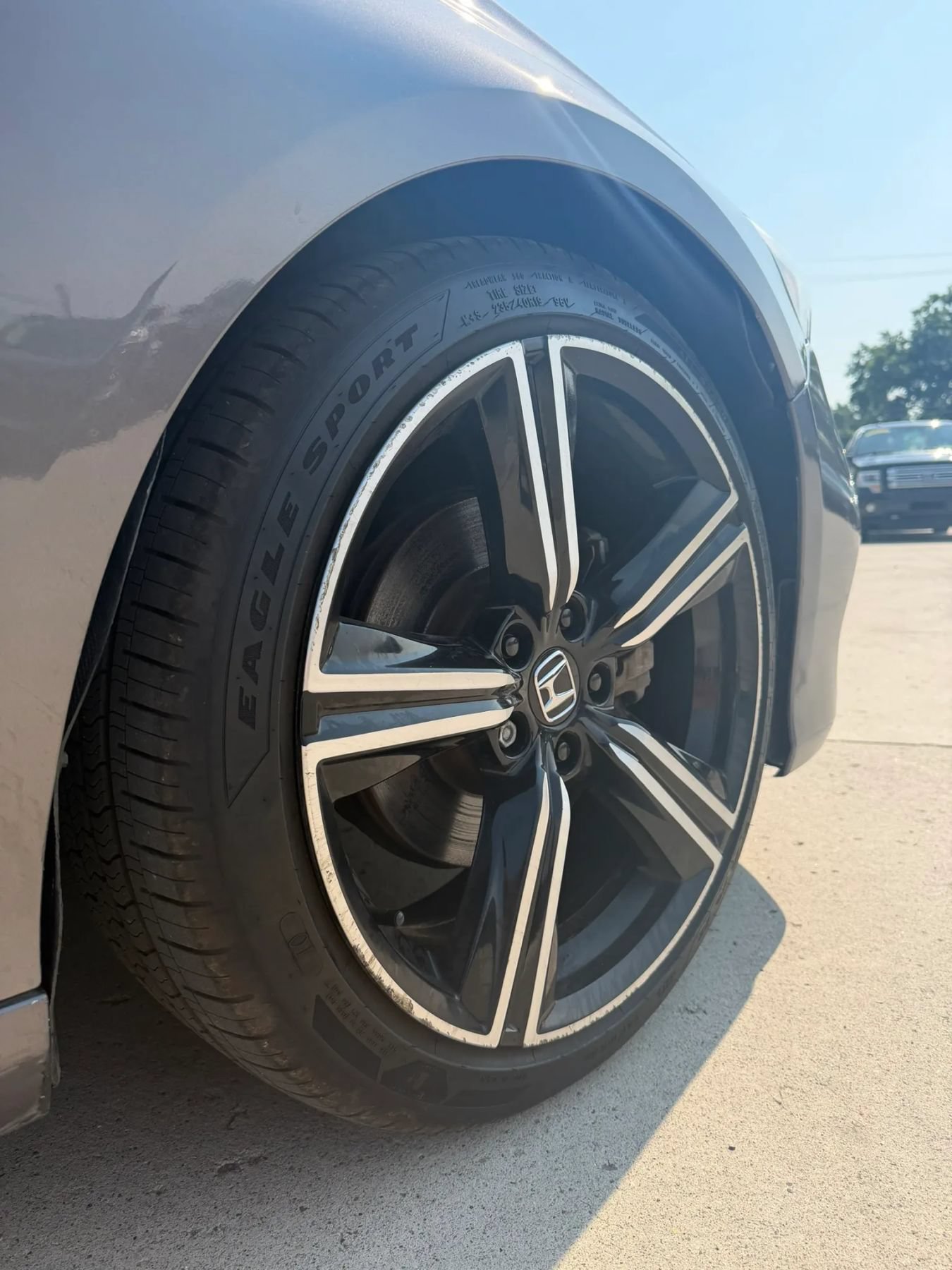Used 2018 Honda Accord Sport image 9