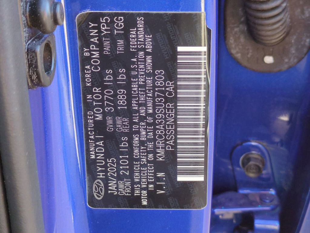 Certified 2025 Hyundai Venue SEL image 30