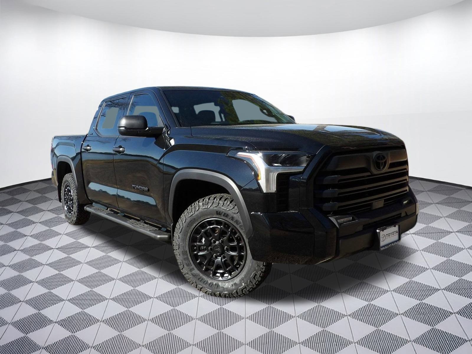 New 2025 Toyota Tundra SR5 image 7