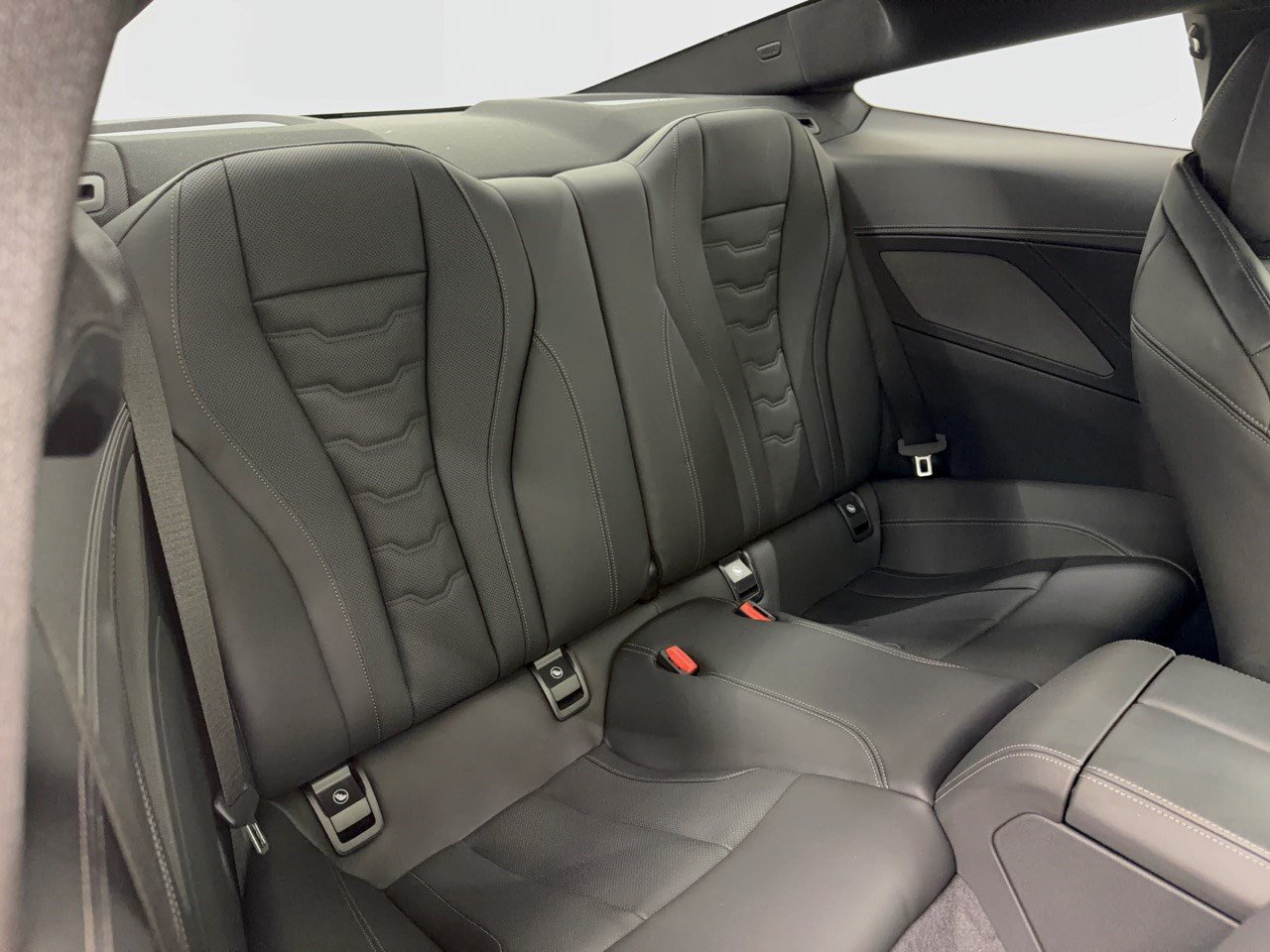 Certified 2024 BMW 840i Coupe w/ M Sport Professional Package RWD image 29