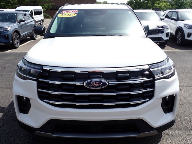 New 2026 Ford Explorer Active w/ Active Comfort Package AWD/4WD image 10
