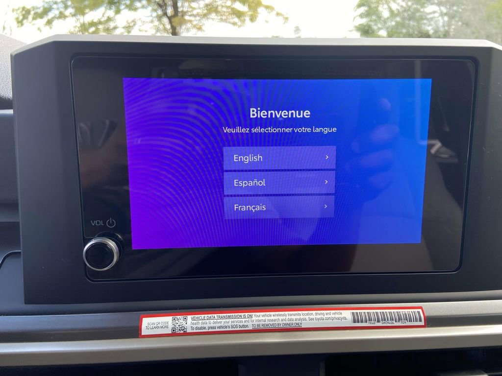 Used 2025 Toyota Tacoma SR5 AWD/4WD image 21