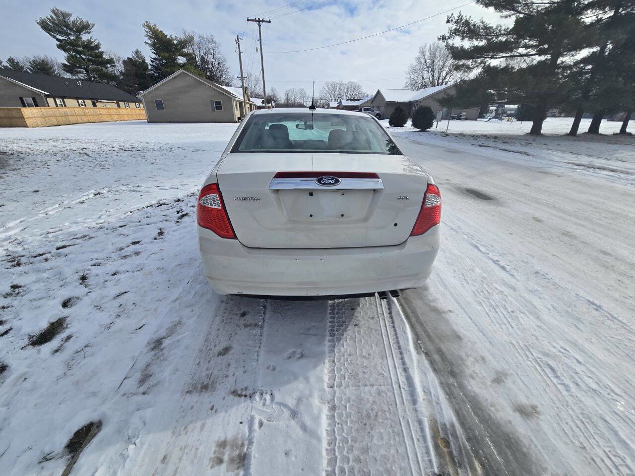 Used 2011 Ford Fusion SEL image 7