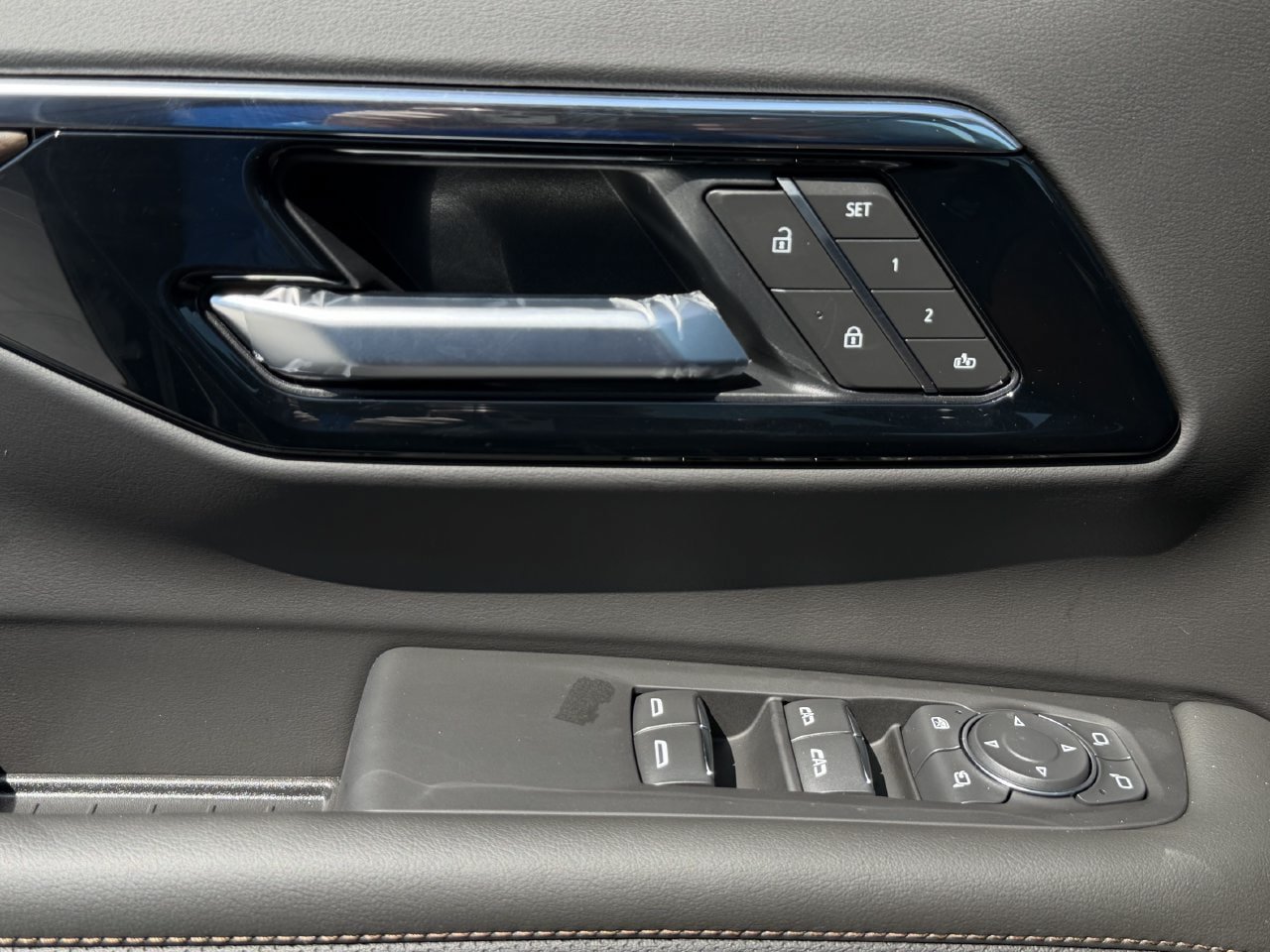 New 2026 Chevrolet Tahoe High Country AWD/4WD image 21