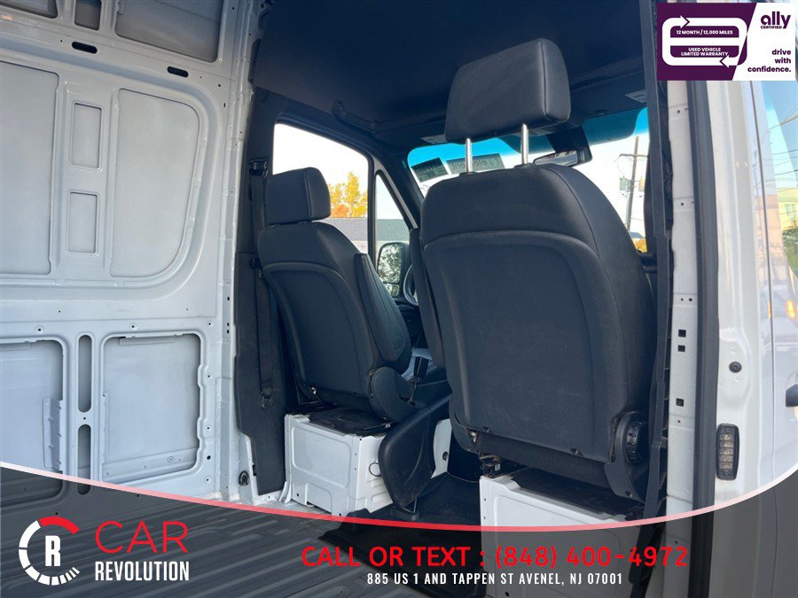 Used 2025 Mercedes-Benz Sprinter 2500 image 10