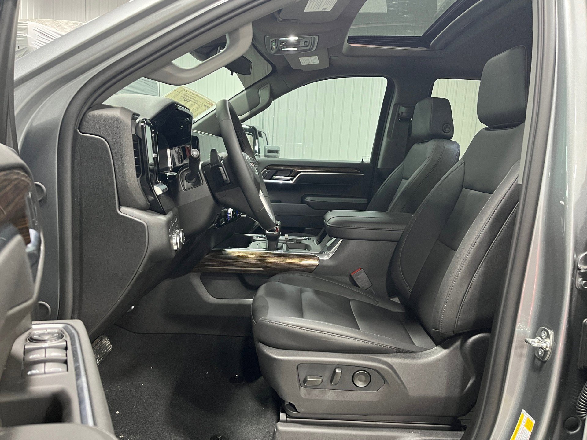 New 2026 GMC Sierra 1500 Elevation w/ Elevation Premium Package image 13