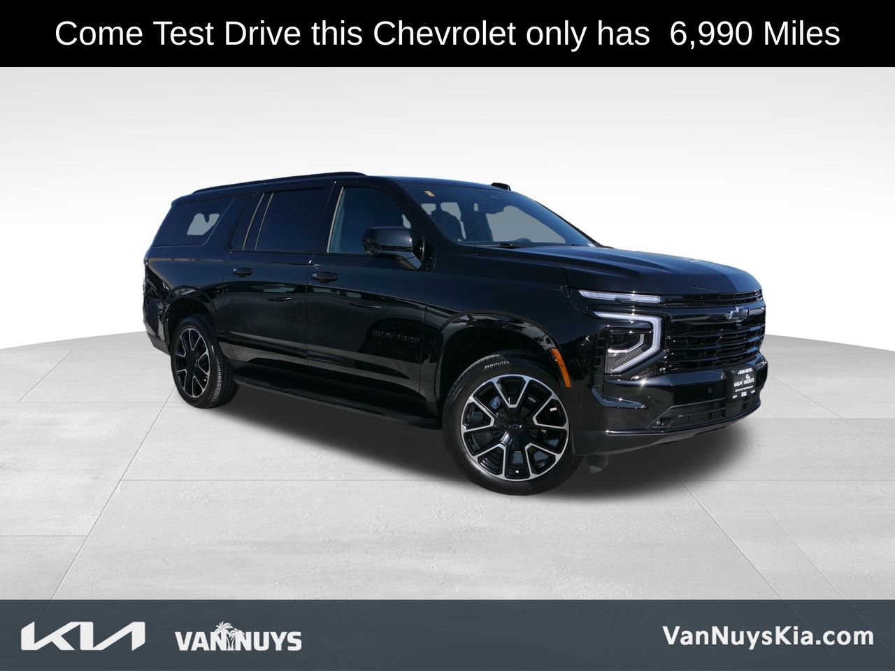 Used 2025 Chevrolet Suburban RST